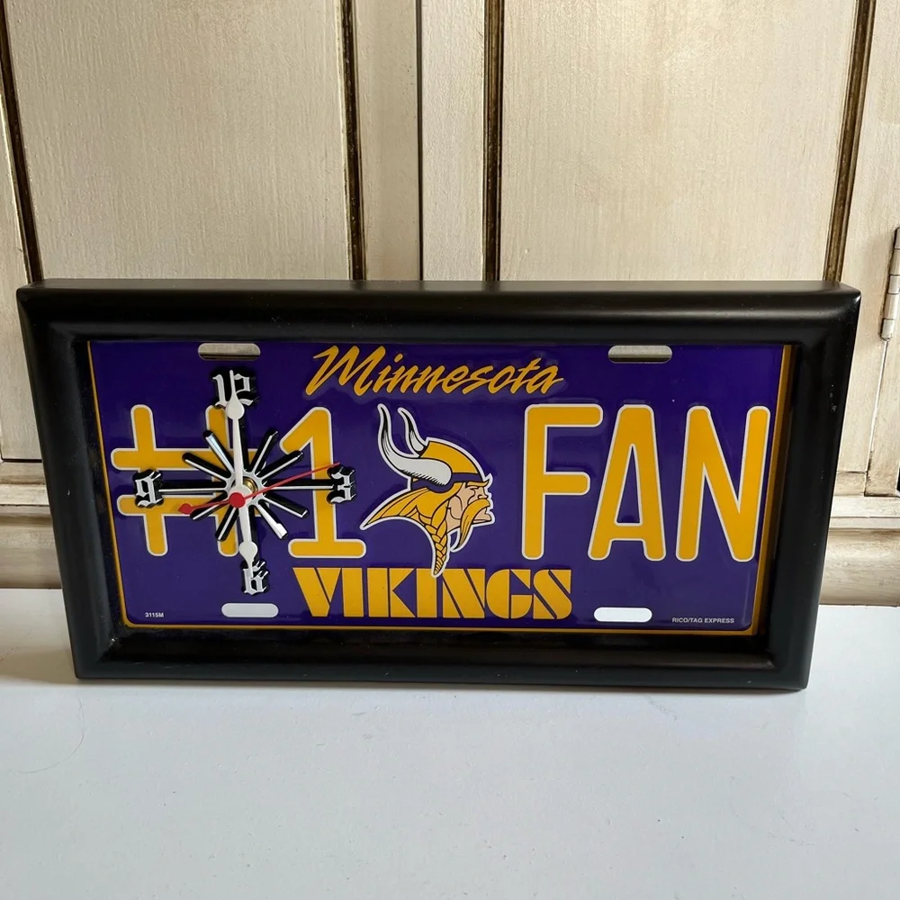 Minnesota Vikings NFL # 1 Fan License Plate Wall Clock Football Rico Industries